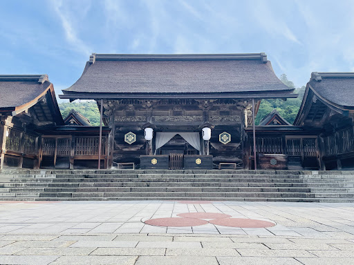 八足門